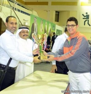 نجم الوطني  العمري  إلى البحرين لتمثيل الأخضر