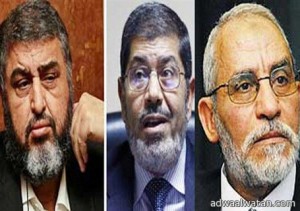 إحالة مرسي وبديع والشاطر و9 قيادات بتنظيم الإخوان للجنايات
