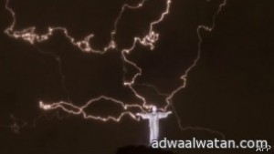عاصفة قوية تكسر إبهام تمثال المسيح في البرازيل