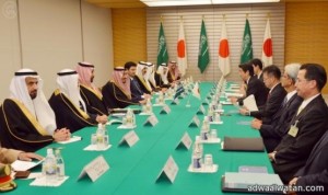 سمو ولي العهد ودولة رئيس الوزراء الياباني يعقدان اجتماعاً في طوكيو