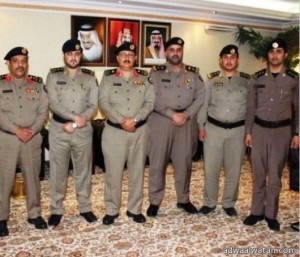مدير شرطة الباحة يقلد عدد من الضباط رتبهم الجديدة