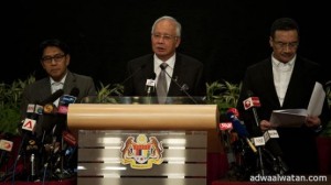 رئيس وزراء ماليزيا يعلن وفاة جميع ركاب الطائرة المفقودة