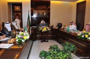 أمير مكة المكرمة يرأس اجتماع اللجنة التنفيذية لمراقبة نقل الحجاج‎
