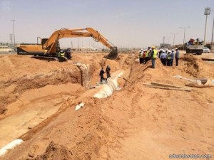 تحلية المياه المالحة : الانتهاء من إصلاح خط مياه التغذية رقم ( 2 ) شرق مدينة الرياض