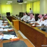 أمين حائل يتفقد المرافق البلدية بمدينة جبة ويلتقي أعضاء المجلس البلدي