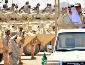 الأمير متعب بن عبدالله يزور وحدات الحرس الوطني بمحافظة رفحاء