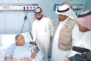 صحة الرياض : فريق الخدمات الطبية بمركز الملك سلمان للإغاثة يتفقد المرضى اليمنيين
