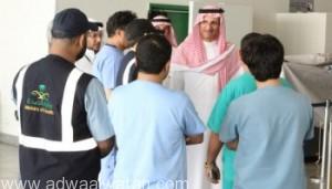 الدكتور بن سعيد يطمئن على الخدمات الصحية بمطار الملك عبدالعزيز