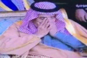 الملك سلمان يذرف دموع التأثر بقصيدة بن محماس الحارثي في افتتاح الجنادرية 30