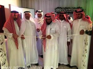 مدير تعليم مكة يدشن المعرض الفني بـ”400″لوحة فنية للمشاريع والبرامج الوزارية