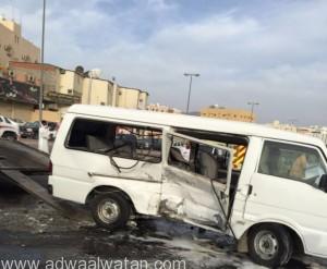 إصابة “12” طالبة بحادث انقلاب حافلة بـ”الطائف”