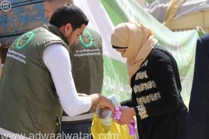 الحملة الوطنية السعودية تستكمل توزيع الحليب الصحي على الأطفال السوريين بالأردن