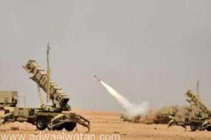 ‏”الدفاع الجوي” يعترض صاروخاً بالستياً في سماء نجران