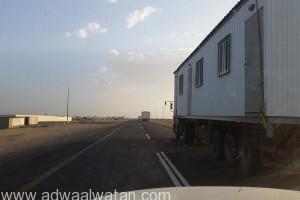أصحاب الشاحنات يمثلون خطراً على سالكين طريق الخرمة الغريف تربة