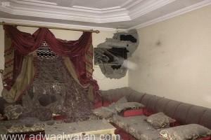 إصابة مواطنة وطفلها جراء سقوط مقذوف عسكري من اليمن على منزلهم بنجران