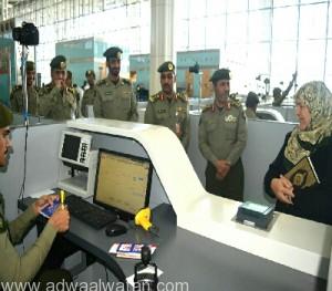 مدير “جوازات المدينة” المكلف يقوم بجولة تفقدية لمطار الأمير محمد بن عبدالعزيز الدولي
