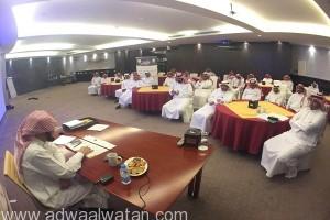الدكتور “منصور  السميح” يعقد اجتماع لمشرفي وأعضاء وحدات المسابقة الدولية (38)