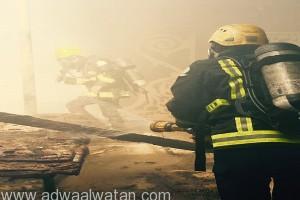 “مدني تبوك” يسيطر على حريق نشب في مستودع أثاث وموبيليا بالسوق الجديد