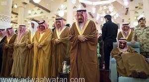 خادم الحرمين يؤدي صلاة الميت على صاحب السمو الملكي الأمير تركي بن عبدالعزيز آل سعود – رحمه الله –
