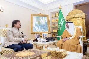 أمير القصيم يستقبل السفير الهندي لدى المملكة أحمد جاويد