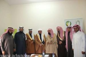 الشيخ “المجماج” يتفقد إدارة المساجد والدعوة والإرشاد بمحافظة رياض الخبراء