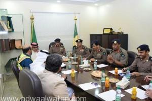 “مدني مكة المكرمة” يجتمع بمسؤولي شركة جبل عمر لمناقشة اشتراطات السلامة