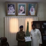 خادم الحرمين الشريفين يتقلد وسام زايد أعلى وسام في دولة الإمارات