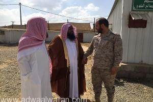 “الحازمي”يقوم بزيارة للقوات البرية الملكية السعودية بـ”عارضة جازان”