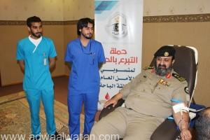 “مدير شرطة منطقة الباحة” يدشن حملة التبرع بالدم “لمرابطي الحد الجنوبي