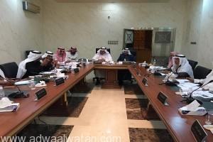 “أحمد آل هادي” يترأس جلسة المجلس البلدي بأمانة الباحة