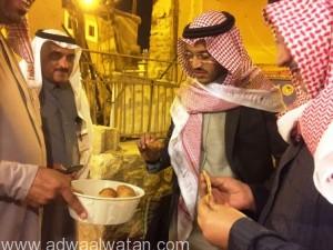الأمير سلطان بن فيصل يزور مهرجان الحنيني