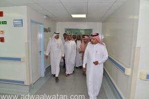 مدير عام صحة الباحة في أول مهامه يتفقد مستشفى الملك فهد ويبحث احتياجاته