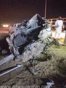 مصرع “4” أشخاص وإصابة آخرين بحادث مروري مروع على طريق “أبو عريش “