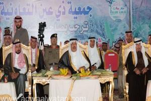 الأمير “مشاري بن سعود” يدشن النسخة الخامسة من مهرجان الموز والكادي بقرية ذي عين الأثرية