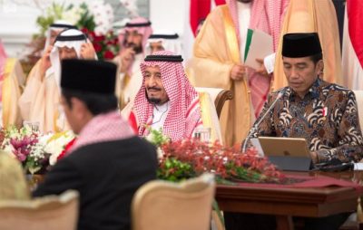 خادم الحرمين ورئيس جمهورية إندونيسيا يلتقيان أبرز الشخصيات الإسلامية في إندونيسيا