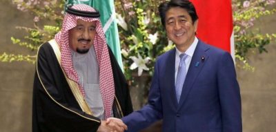 خادم الحرمين يعقد جلسة مباحثات رسمية مع رئيس وزراء اليابان