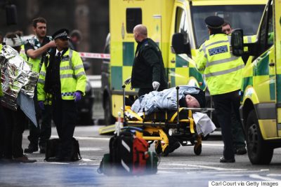 بالفيديو..مقتل سيدة وإصابة”12″ شخصاً فى هجوم إطلاق نار أمام البرلمان البريطاني