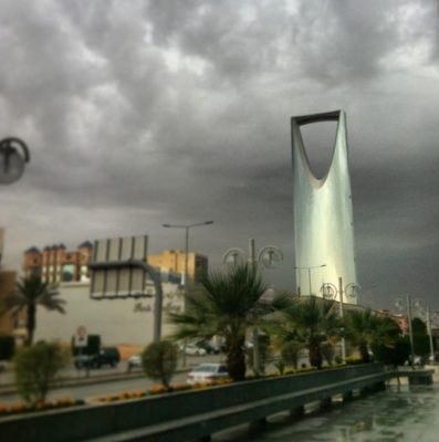 “مدني الرياض” يُحذّر من التقلبات الجويه .. ويتوقع هطول أمطار رعدية من اليوم حتى الأحد