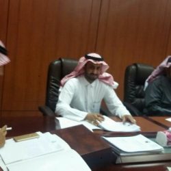 “وكيل إمارة الباحة” يدشن مركز خدمات البريد السعودي بديوان الإمارة