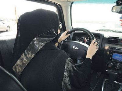 “شرطة مكة” تعلن القبض على فتاة ظهرت في فيديو تقود سيارة بالقنفذة