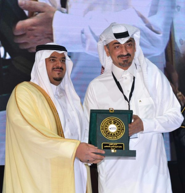 تكريم “نخبة العود” في اليوم العالمي للمتعافين من السرطان برعاية أمير الرياض