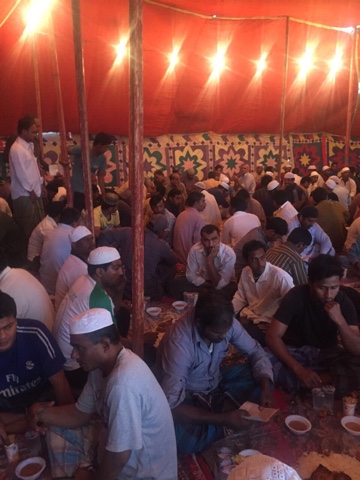 برامج لحفظ القرآن ووجبات إفطار لعمال النظافة في” بيشة “⁧‫