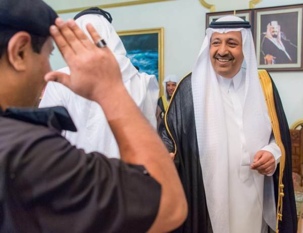 ” أمير الباحة ” يستقبل المهنئين بحلول شهر رمضان المبارك