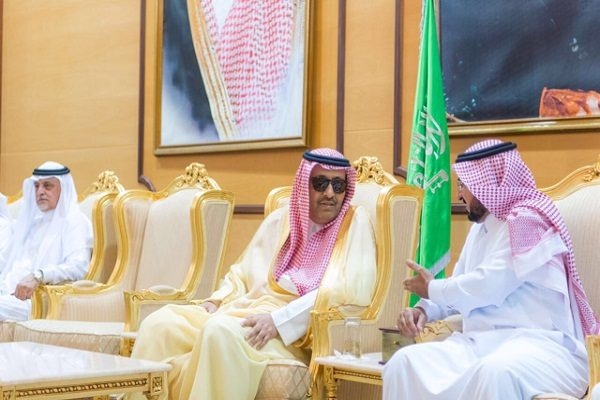 “أمير الباحة” يوجه بالاهتمام والعناية بعائلة بمركز الجوة بمحافظة المخواة