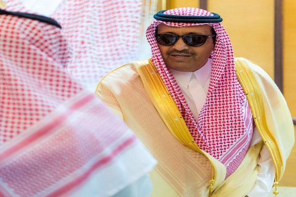 “أمير الباحة” يستقبل منسوبي وموظفي إمارة المنطقة