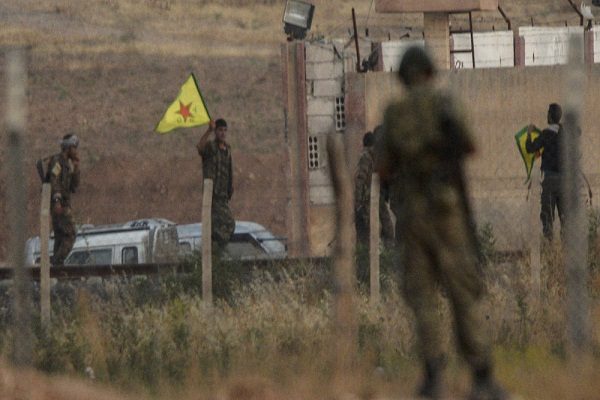 “تركيا” تقصف “وحدات حماية الشعب” الكردية والأخيرة ترد بقذائف الهاوتزر