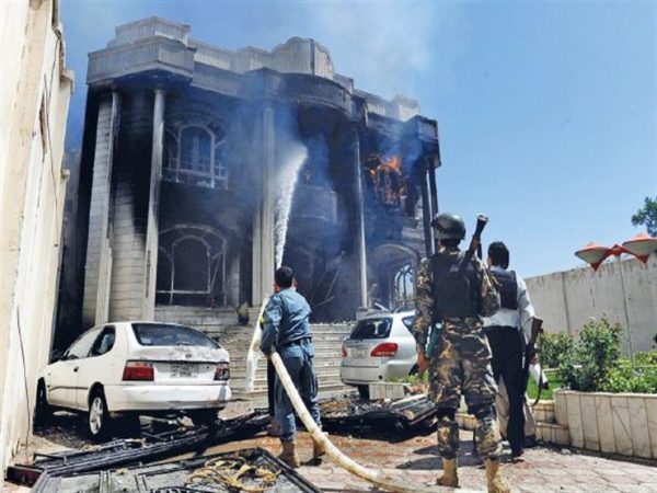 مقتل وإصابة 22 شخصاً في هجوم على مسجد غربي أفغانستان