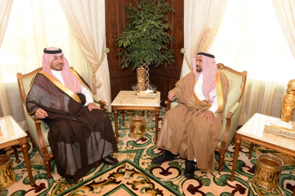 نائب أمير عسير يستقبل مدير الخطوط السعودية بالمنطقة
