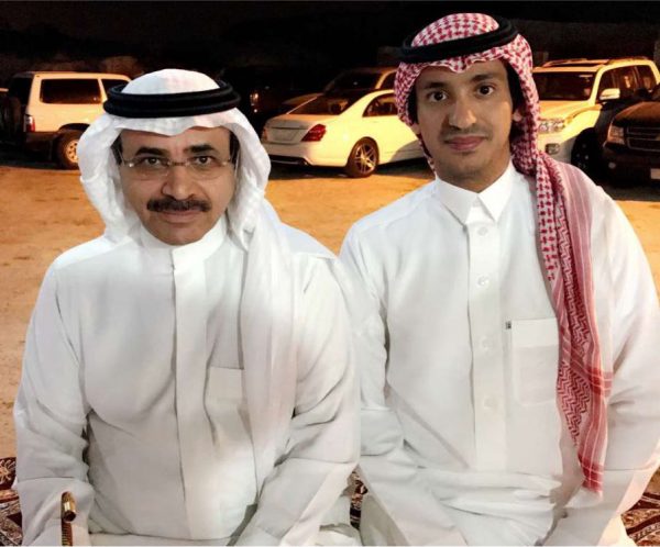 كبير مذيعي التلفزيون السعودي في ضيافة الشاعر” عبدالله عبدالرحيم الشهري” بأبها