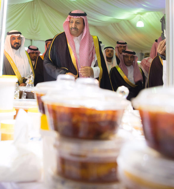 الأمير حسام بن سعود فعاليات مهرجان العسل الدولي العاشر